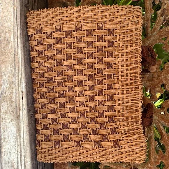 MAGID Handbag - Picture 4 of 8